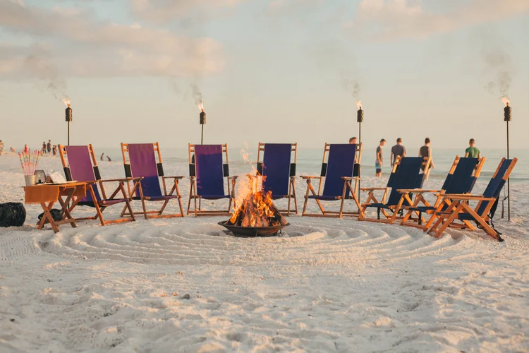 2-Hour Beach Bonfire (For 8 People)